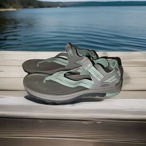 New! Keen Terradora II US Toe Post Outdoor Hiking Sandals - US Women’s Size 10